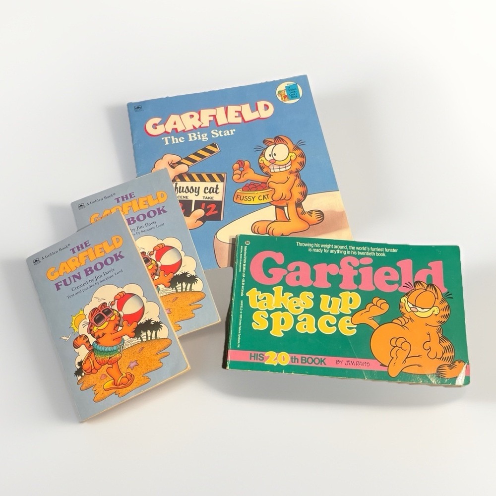 Vintage Garfield‎ Book Lot of 4 - Takes Up Space, The Big Star, Fun Books